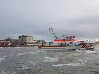 © Die Seenotretter - DGZRS I DGZRS_Schiff 03.jpg