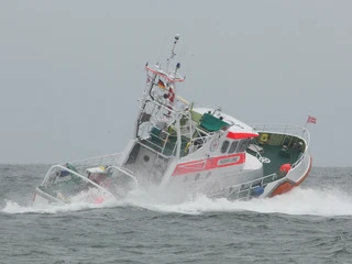 © Die Seenotretter - DGZRS I Manuel Miserok_Schiff 01.jpg