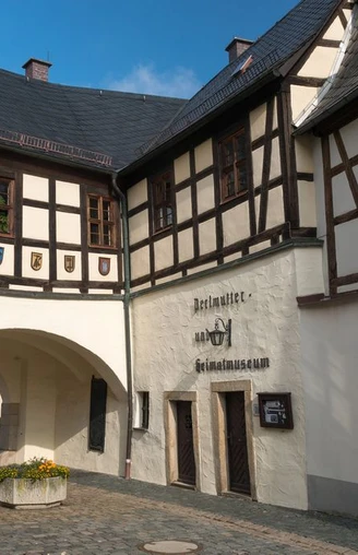 Museum Adorf mit Perlmutterausstellung