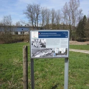 Informationstafel am Aabach
