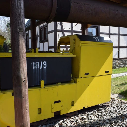 Huthaus Zwönitz Lok