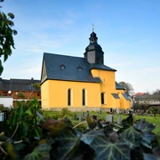 Kirche in Dobia mit restaurierter Fassade 2019
