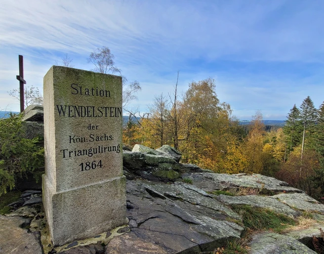 Wendelstein mit Kreuz und Trianguliersäule