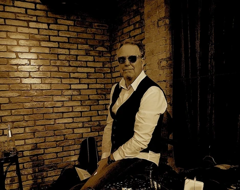 Winterzauber-Konzert - The Taylor's auf Juist.jpg Winterzauber-Konzert - The Taylor's auf JuistWinter magic concert - The Taylor's on JuistVintermagisk koncert - The Taylor's på JuistWintermagisch concert - De Taylor's op Juist