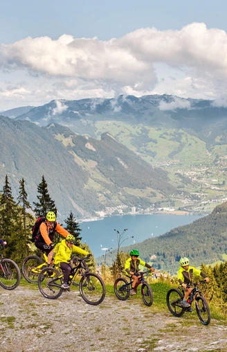 Panoramabiketour mit Aufficht auf den Urnersee