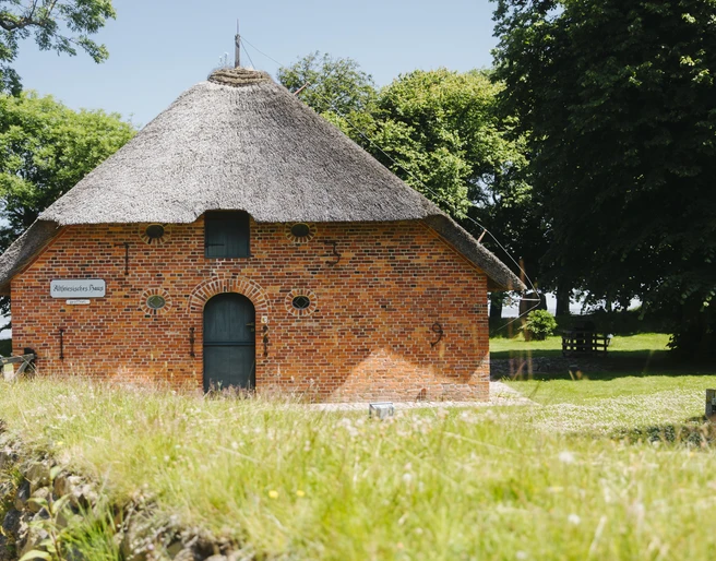 © Laura Müller l Sylt Marketing_Altfriesisches Haus in Keitum.jpg