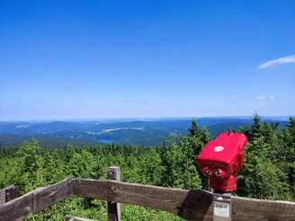 Aussicht vom Auersberg auf die Talsperre Sosa