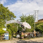 Café Plan b and antiques Wandelbar in Stiepelse Café Plan b und Antiquitäten Wandelbar in StiepelseCafé Plan b and antiques Wandelbar in StiepelseCafé Plan b et Antiquités Wandelbar à StiepelseCafé Plan b en antiek Wandelbar in StiepelseCafé Plan b og antik Wandelbar i Stiepelse