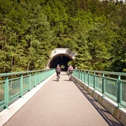 Flußradtouren im Erzgebirge - Tunneleinfahrt am Mulderadweg