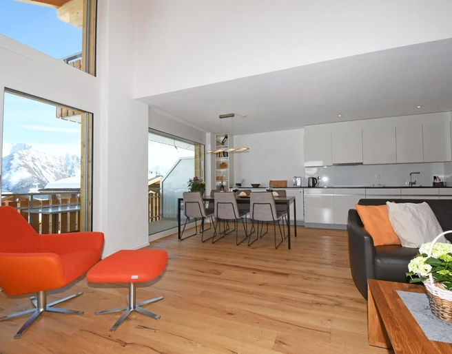 Ferienwohnung Arve 2.2 - Wohnzimmer und Essbereich