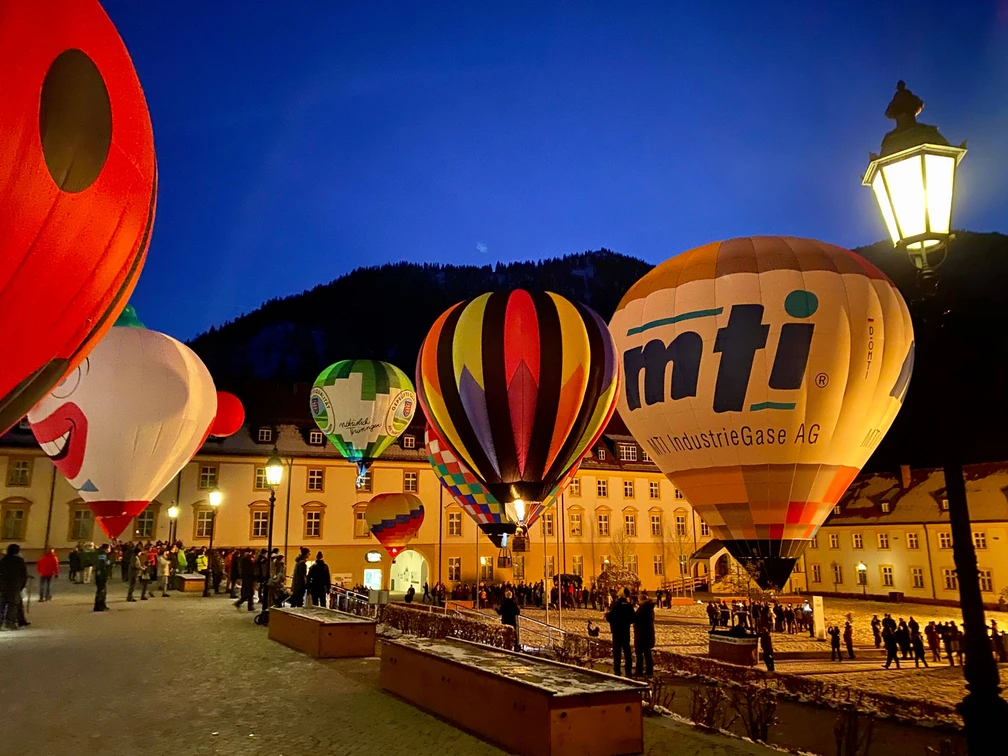 Ballongluehen.jpg