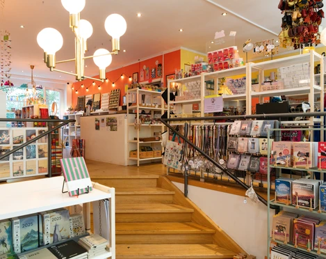 Vielfach Concept Store Südvorstadt – Shopping in Leipzig Der Concept Store Vielfach ist bunt gestaltet und perfekt zum Stöbern