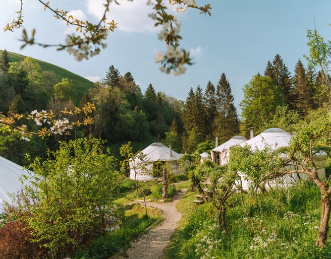 Jurtendorf Luthern Bad