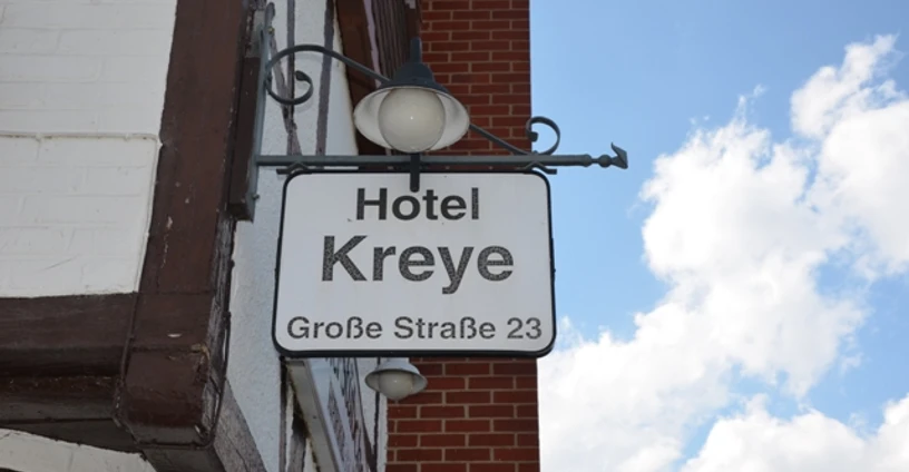 Hotelschild Hotel Kreye in Salzgitter-Bruchmachtersen