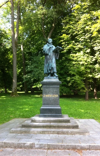 Das einzige Lutherdenkmal im einst katholischen Böhmen steht in Asch