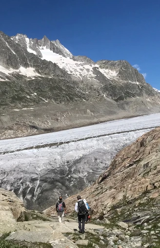 Rundwanderung von der Fiescheralp durch den Tälligrattunel zur Märjela und zum Gletscherrand
