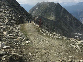 Wanderung vom Eggishorn über die Elselicka auf die Fiescheralp