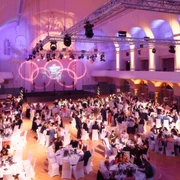 KONGRESSHALLE am Zoo: Eventlocation für Ihre Tagung & Konferenz in Leipzig KONGRESSHALLE am Zoo: Olympiaball in der Eventlocation für Tagung & Konferenz Leipzig Convention