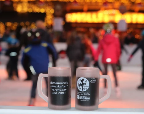 ibb on Ice 2019_2020 - Glühweintasse web(c) MF (1)