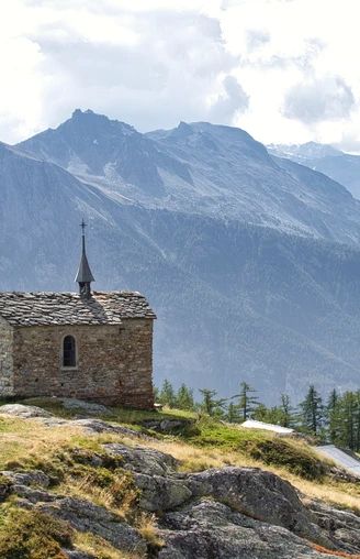 Die Kapelle Maria zum Schnee ist das Herzstück der Alpsiedlung Nesselalp.