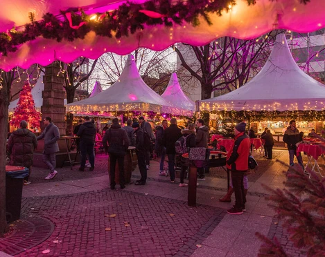 Frankfurt_Rosa Weihnachtsmarkt_DSC_1580_©#visitfrankfurt, Holger Ullmann.jpg