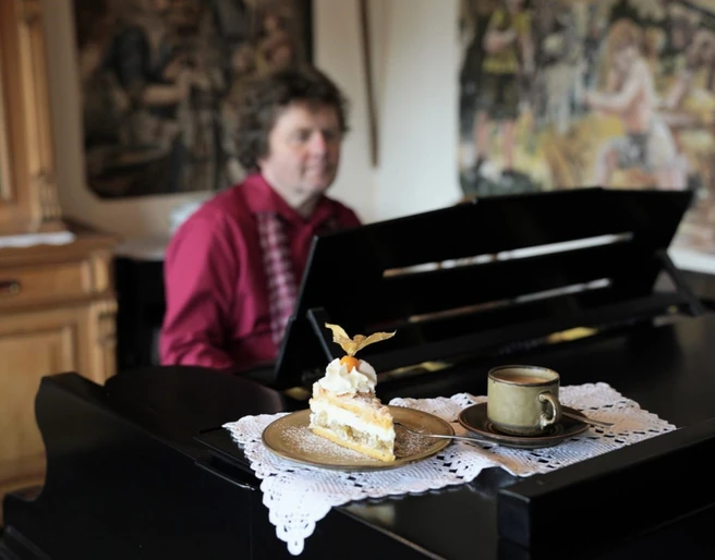 Klaviernachmittag im Cafe Alt-Willingen.jpg