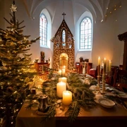 Firefly adventszauber in einer kleinen kirche 96329.jpg