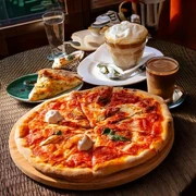 Firefly café venezia, selbst gemachtes Eis, Cappucino, pizza 99153.jpg