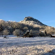 Blick auf den winterlichen Lilienstein