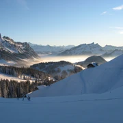 Weitsicht nach Sörenberg und die Berner Alpen.