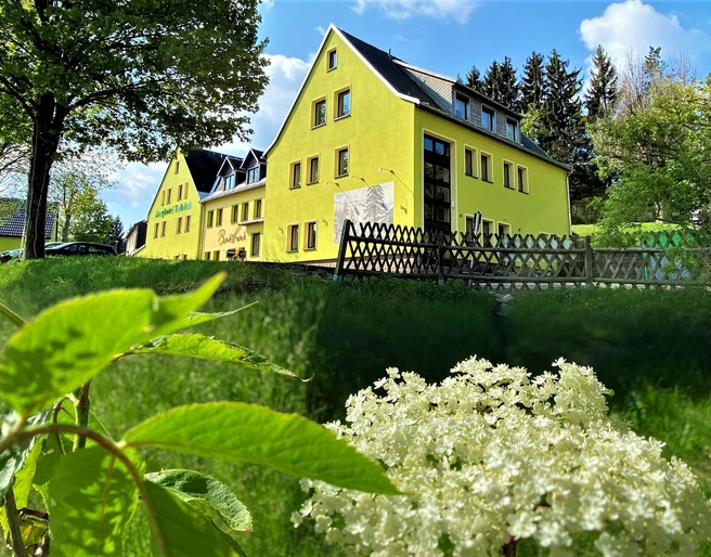 Berghotel-Talblick-Holzhau-Hauptbild