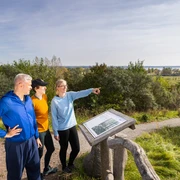 Wandern auf dem Naturlehrpfad am Grabschützer See