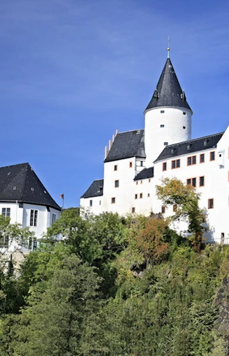 Wahrzeichen Schwarzenbergs - Schloss und St. Georgenkirche