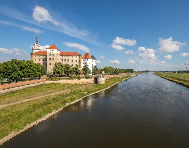 Schloss Hartenfels in Torgau direkt an der Elbe