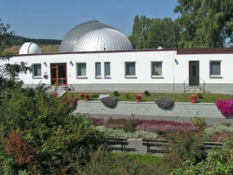 Zeiss-Planetarium mit Volkssternwarte Drebach