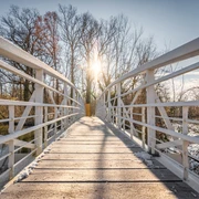 Brücke im Schlosspark Lützschena