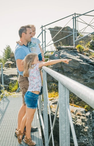 Familie auf dem Hohen Stein