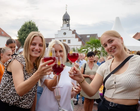 Ladies on Tour CR Helmut Kramer.jpg