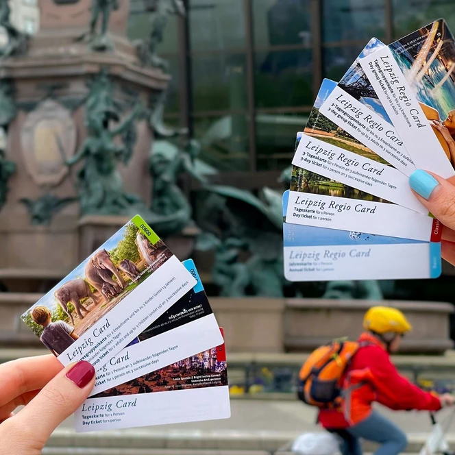 Leipzig-Cards-Leipzig-Regio-Cards-Welcome-Cards-Ermaessigung-Mendebrunnen-Gewandhaus-Augustusplatz-Daniel-Almendinger-leipzig-travel_8ce53d29df Kopie.jpg