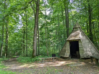Köhlerhütte am Märchenwald-Rundweg in Einbeck