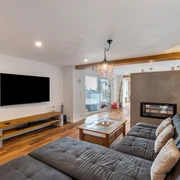 Photo, INSIDE, OUTSIDE