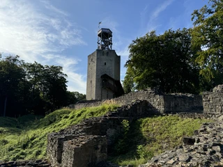 Burg Lichtenberg SZ.jpg Burgruine Lichtenberg