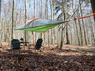Baumzelt im Wald Baumzelt im Wald