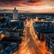Ihre Tagung & Konferenz in Leipzig: Skyline über dem Grimmaischen Steinweg Tagung & Konferenz Leipzig Convention: Skyline über dem beleuchteten Grimmaischen Steinweg in der AbenddämmerungMeeting & conference Leipzig convention: Skyline above the illuminated Grimmaischer Steinweg at dusk