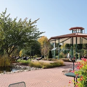 Klinik Berlin (159)_Bad Driburg.png Außenbereich der Klinik Berlin in Bad Driburg.