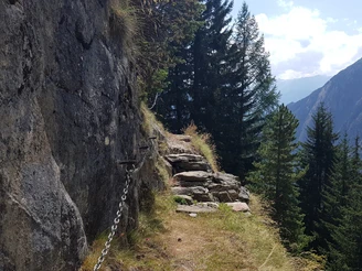 Wanderung von der Riederalp über die Knebelbrücke nach Blatten