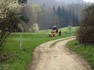 Durchgang Skulpturenweg beim Golfplatz Salzgitter-Bad