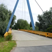 Brücke auf die Insel im Salzgittersee