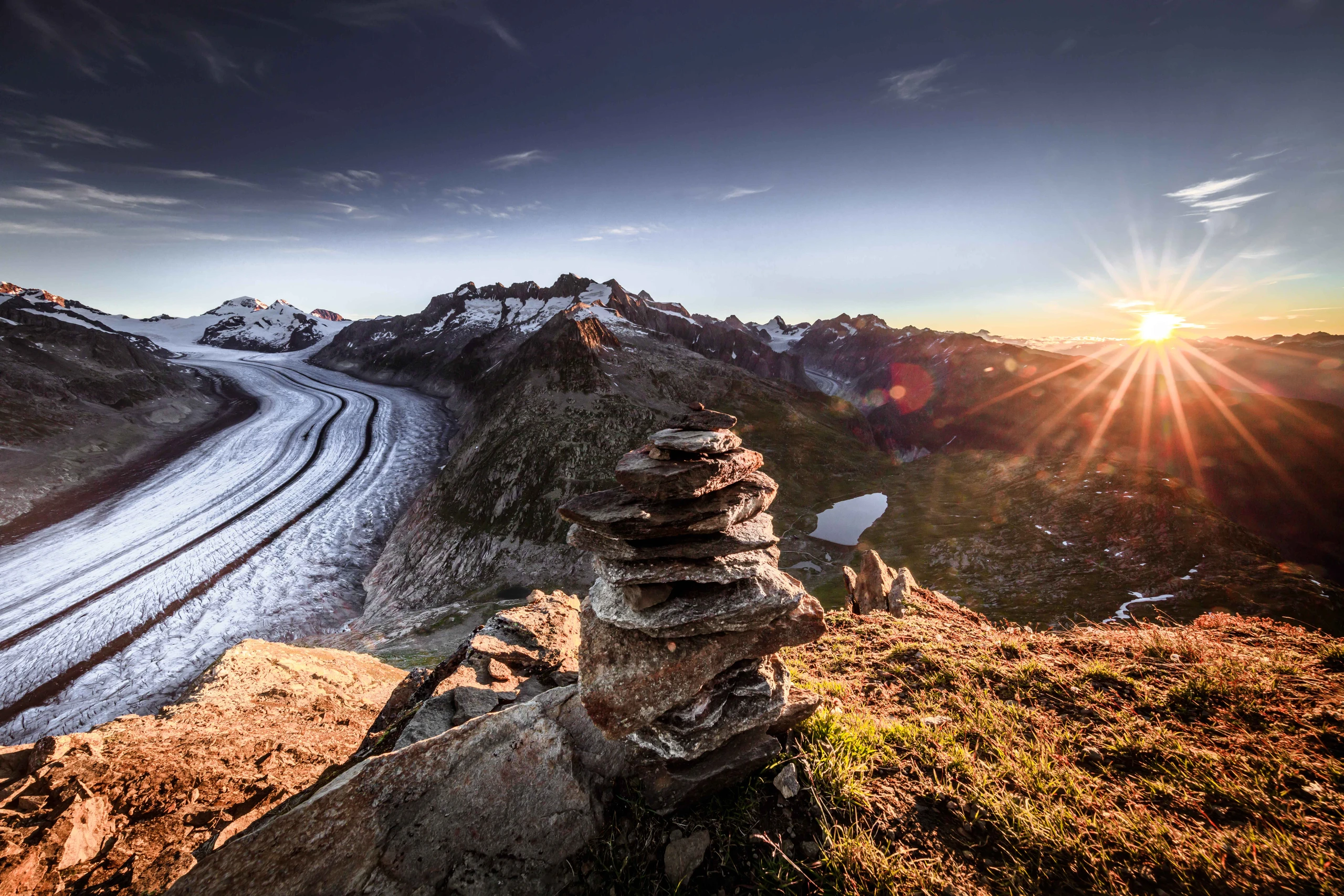 Aletschgletscher-Panorama-Sonnenaufgang-Aletsch-Arena-9-(c)Huber-Frederic.jpg