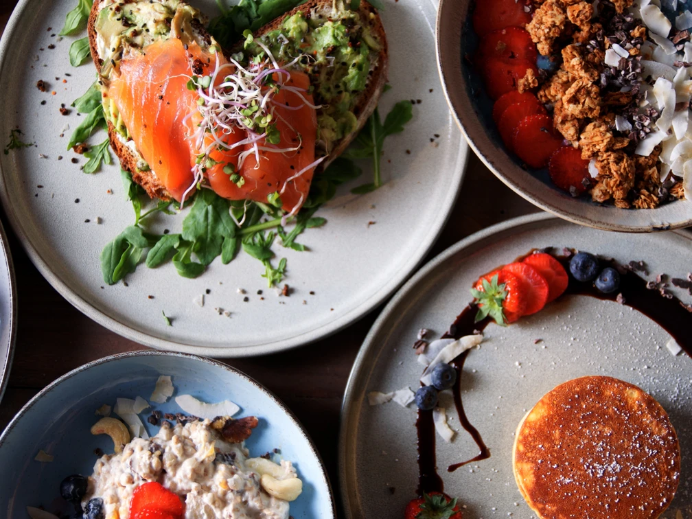 Frühstücksbuffet in der Aalräucherei Hoffmann